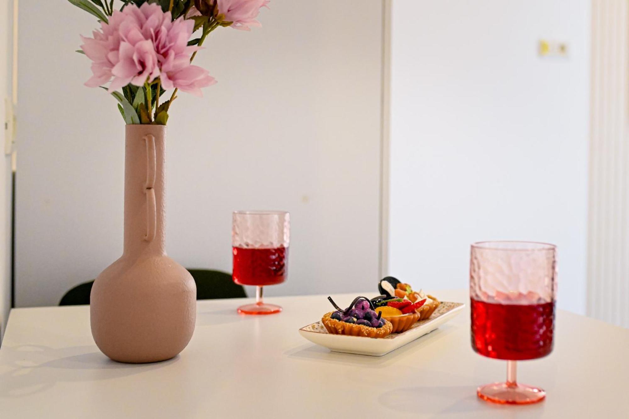 Urban Elegance - Stylish Central Accommodation Bucarest Camera foto